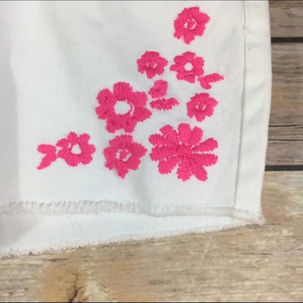 Arizona Jean Co Girls Shorts Sz 12.5 Plus Pink Embroidered Flowers White Shortie